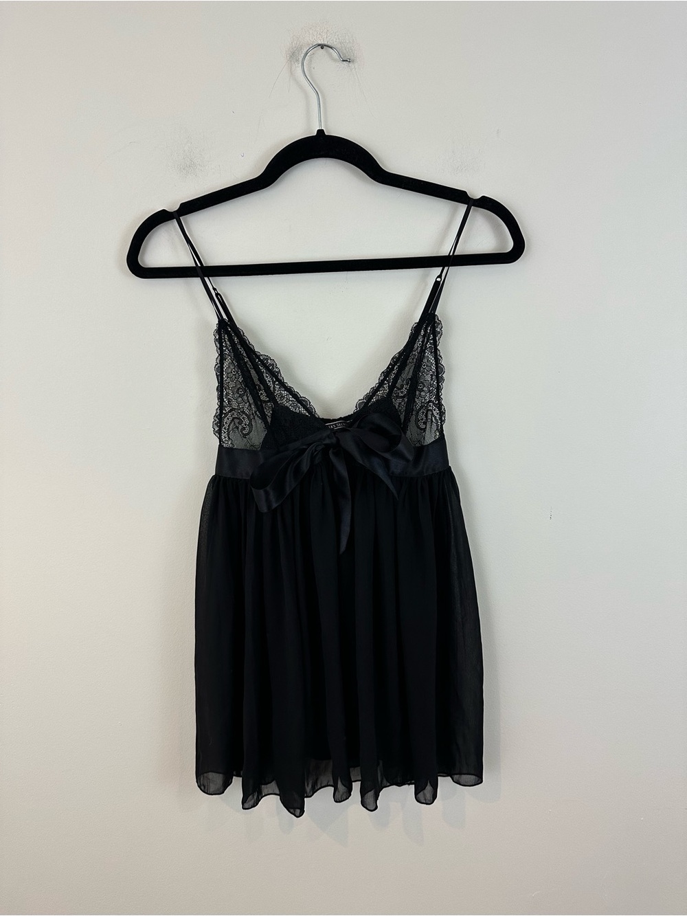 Victoria's Secret Black Lace Babydoll Chemise with Satin Bow Size Small